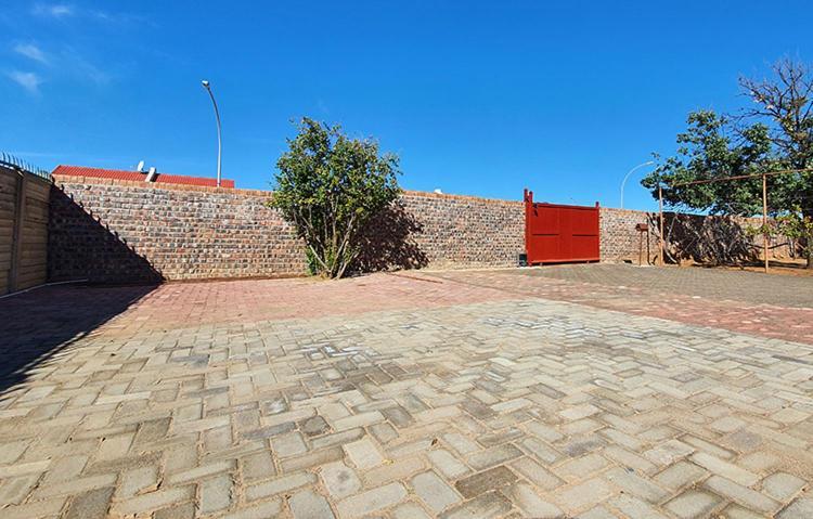 Genesis Self Catering Apartments Bloemfontein Exterior photo